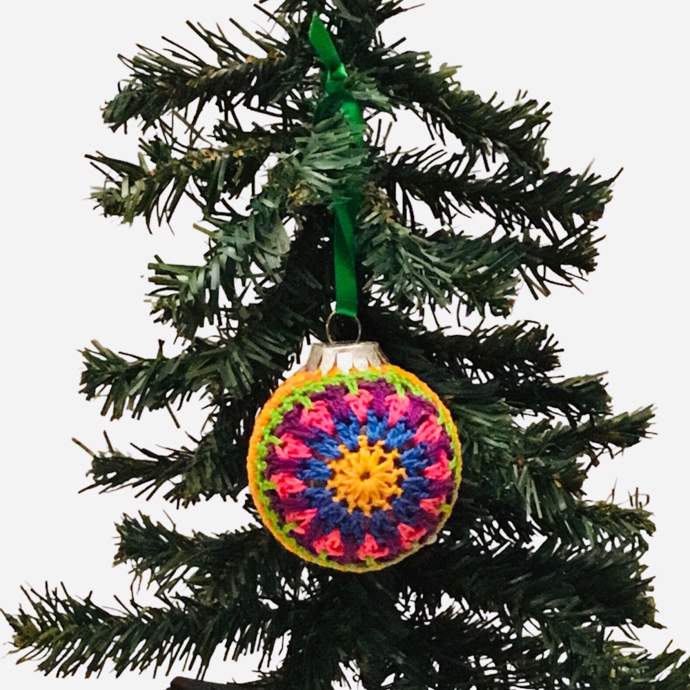 🆕Granny Square Ornament Ball Multi Color Retro Handcrafted Crochet Holiday Decor
